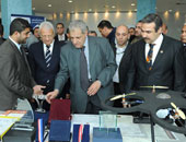 "حصاد الحكومة.. "محلب" يشهد توقيع اتفاق تطوير البنية التكنولوجية لـ"القوى العاملة".. "والزراعة": انتظام العمل بالمحاجر الطبية.. و"التعليم" تصرف شيكين لوالدى ضحيتى مدارس المنيا والشرقية بـ35 ألف جنيه