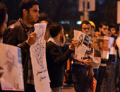 نشطاء يتظاهرون أعلى كوبرى أكتوبر للإفراج عن المحبوسين