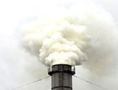 وزارة البيئة تبحث مشاكل مصانع المستثمرين تمهيدا لضمهم لبرنامج التلوث الصناعى