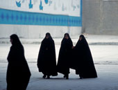 ذعر فى إيران بعد هجمات بمادة حمضية على نساء لعدم وضعهن الحجاب