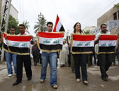 العراقيون يواصلون التظاهر بساحة التحرير ببغداد للإسراع بتنفيذ الإصلاحات