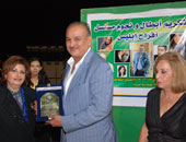 بالصور..حفل تكريم "أفراح إبليس" بالإسكندرية