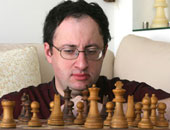 خبير تنمية بشرية: لعب الشطرنج يزيد التركيز فى المذاكرة