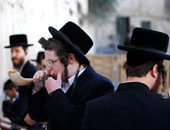موقع إسرائيلى: آلاف اليهود يعتزمون اقتحام حائط البراق لأداء طقوس دينية