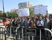 وقفة احتجاجية لعمال "مصر - إيران" بالسويس للمطالبة بإعادة تشغيل الشركة