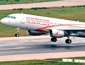 العربية للطيران: رحلة"برج العرب-الرياض"هبطت بمطار القاهرة لتعطل باب العجلة