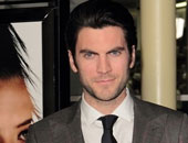 "بينتلى" يلعب دور المدرس للرئيس إبراهام لينكولن بـ"الشفرة الخضراء"