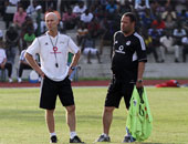 وول ستريت جورنال: رغم التوتر السياسى بين القاهرة وواشنطن المصريون يحتضنون الأمريكى بوب برادلى راعى حلم المنتخب الوطنى للوصول لكأس العالم.. التوجه السياسى لأبو تريكة كان له تأثير ضئيل على تماسك الفريق