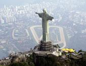 بالفيديو.. شاهد صاعقة تضرب تمثال المسيح الفادى بالبرازيل