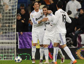 الريال يواجه أشبيلية بطموح الفوز لتضييق الخناق على البارسا