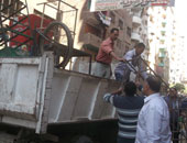 حى الهرم يشن حملة ضد الإشغالات والمقاهى