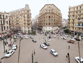 انتظام حركة المرور بميدان طلعت حرب بوسط القاهرة بعد مغادرة المتظاهرين