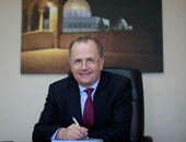 نائب رئيس الوزراء الفلسطينى يقدم استقالته من منصبه