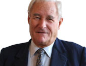 وفاة الكاتب الفرنسى صاحب روايات التجسس جيرار دو فيلييه