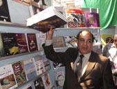 نفاد "مذكرات المشير الجمسى" من معرض الكتاب بالسويس