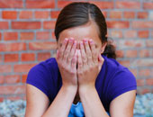 هربت من أهلها بالمنيا وارتدت عن دينها لتتزوجه.. فماطلها وأنكر نسب طفله غير الشرعى منها