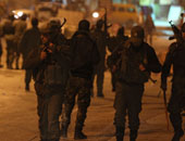 إصابة عدد من الفلسطينيين خلال مهاجمة قوات الاحتلال بالخليل