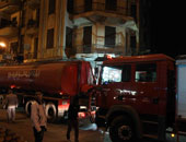 الحماية المدنية تدفع بـ 20 سيارة لإخماد حريق مخازن إبيكو بالعاشر