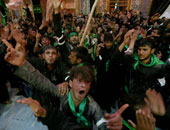 حشود من الشيعة يتدفقون إلى كربلاء لإحياء أربعينية الإمام الحسين