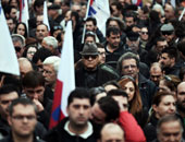 احتجاجات فى اليونان على إقرار البرلمان إجراءات تقشف جديدة