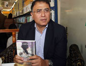 تكريم "العشماوى" بمعرض الشارقة بسبب وصول "تويا" للبوكر 2013