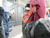 السماح للسياح المتجهين لليونان بحمل حقائب أكبر لمساعدة اللاجئين