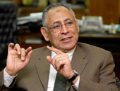 كيف تحوّل البرنامج النووى من حلم قومى إلى صداع فى رأس «شرف»؟