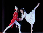 عرض باليه كسارة البندق للموسيقار الروسى تشايكوفسكى فى نيويورك