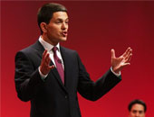 وزير خارجية بريطانيا السابق ينتقد زعيم حزب العمال لتجاهله قضية الجاسوس