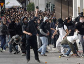 اشتباكات بين الشرطة ومتظاهرين فى اثنيا احتجاجا على تغيير اسم مقدونيا