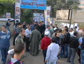 القاهرة.. إطلاق نار واتهامات بالتزوير وسعر الصوت يصل إلى 300 جنيه وكيلو لبن ووجبة