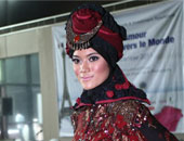 جدل فى إندونيسيا حول الجمع بين الحشمة وصيحات الموضة