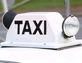 3 أشخاص يتهمون سائق تاكسى بالنصب فى الوادى الجديد
