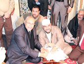 العوا يشهد على عقد زواج بأسيوط