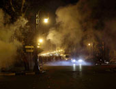 قوات الأمن تطلق الغاز المسيل للدموع لتفريق مسيرة الإخوان بحلوان
