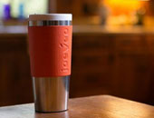 بالفيديو.. كوب مبتكر يضبط درجة حرارة المشروبات الساخنة