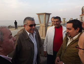 محافظ الإسكندرية يبحث توحيد ألوان دهانات العقارات على الكورنيش