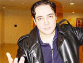 عبده شريف يحتفل مع جمهوره بعيد الحب فى مصر 