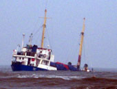 وزارة النقل تشكل لجنة فنية للتحقيق فى غرق السفينة طابا بسفاجا