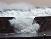 موجات بارتفاع 60 سنتيمترا تضرب ساحل فوكوشيما اليابانى عقب زلزال بقوة 7.3 