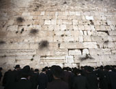 بالفيديو.. إسرائيل تسمح لليهود بالتكبير داخل حائط المبكى لاستفزاز المسلمين