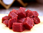 تناول اللحوم الحمراء يزيد من خطر الإصابة بسرطان القولون