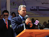 رئيس جامعة القاهرة يعين على الديب نائبًا لمدير مركز التعليم المفتوح