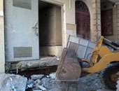 إحالة مسئولى كهرباء غرب الزقازيق للنيابة لتوصيلهم كهرباء لبرج مخالف