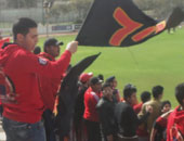 الألتراس يحاصر غرفة ملابس لاعبى الأهلي