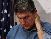 سيناتور ديمقراطى يرفع شعار "البديل الثالث" فى انتخابات الرئاسة الأمريكية