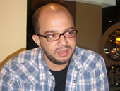 عمر طاهر يتبرع بإيرادات كتاب "أثر النبى" لمؤسسة بنك الطعام المصرى
