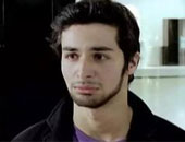 أحمد حاتم يشاهد أفلاما إباحية فى الحلقة الأولى من مسلسل حوارى بوخارست