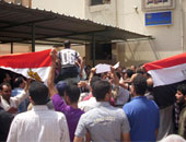 عاملو "القوى العاملة" بالإسكندرية يطالبون بتحسين أوضاعهم