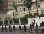 السفارة السعودية لدى القاهرة تقدم التعازى لأسر ضحايا طائرة مصر للطيران